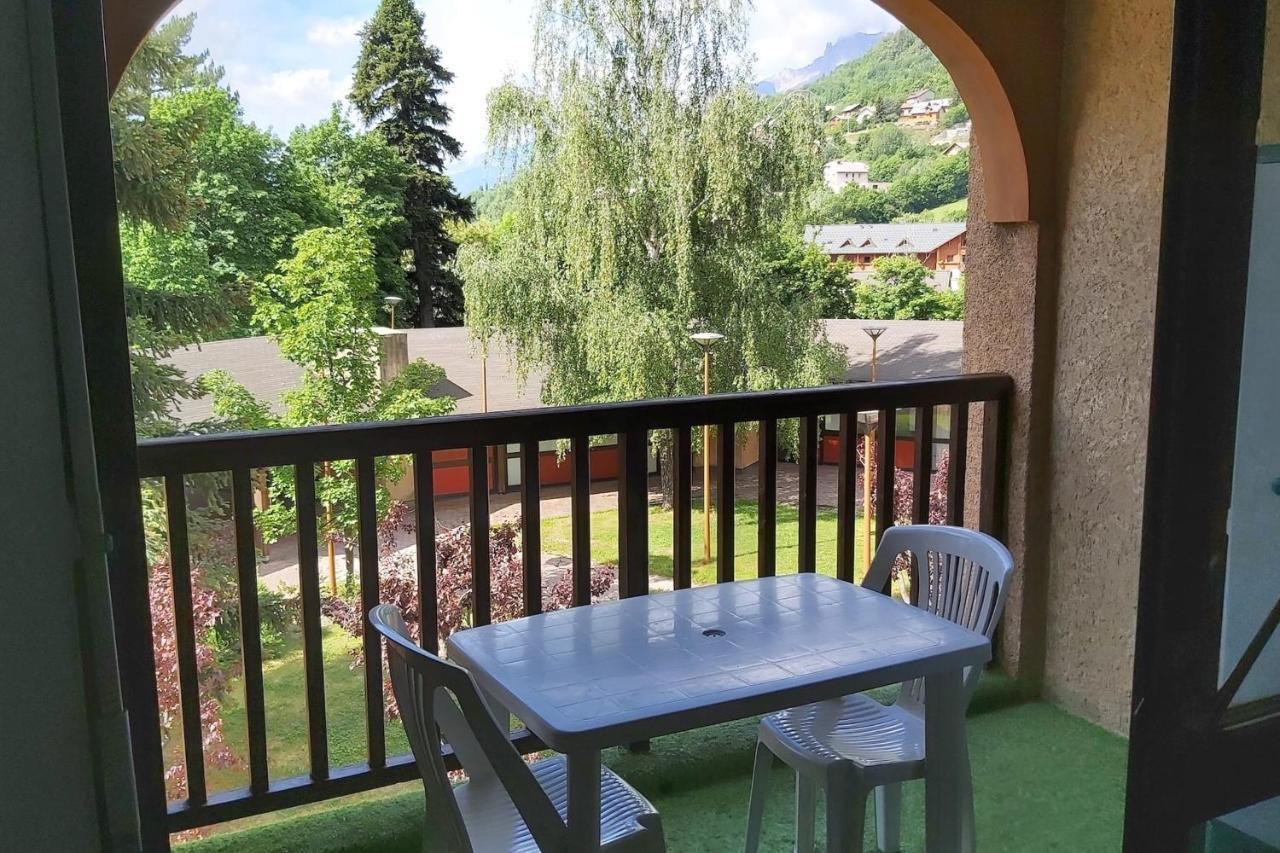 Beautiful Studio With Balcony In Briancon Екстер'єр фото