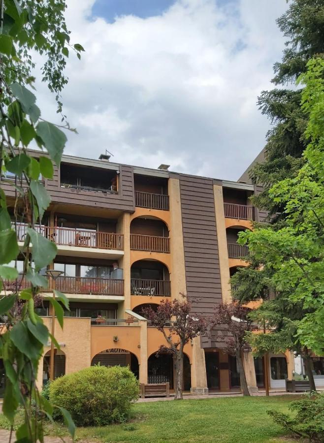 Beautiful Studio With Balcony In Briancon Екстер'єр фото