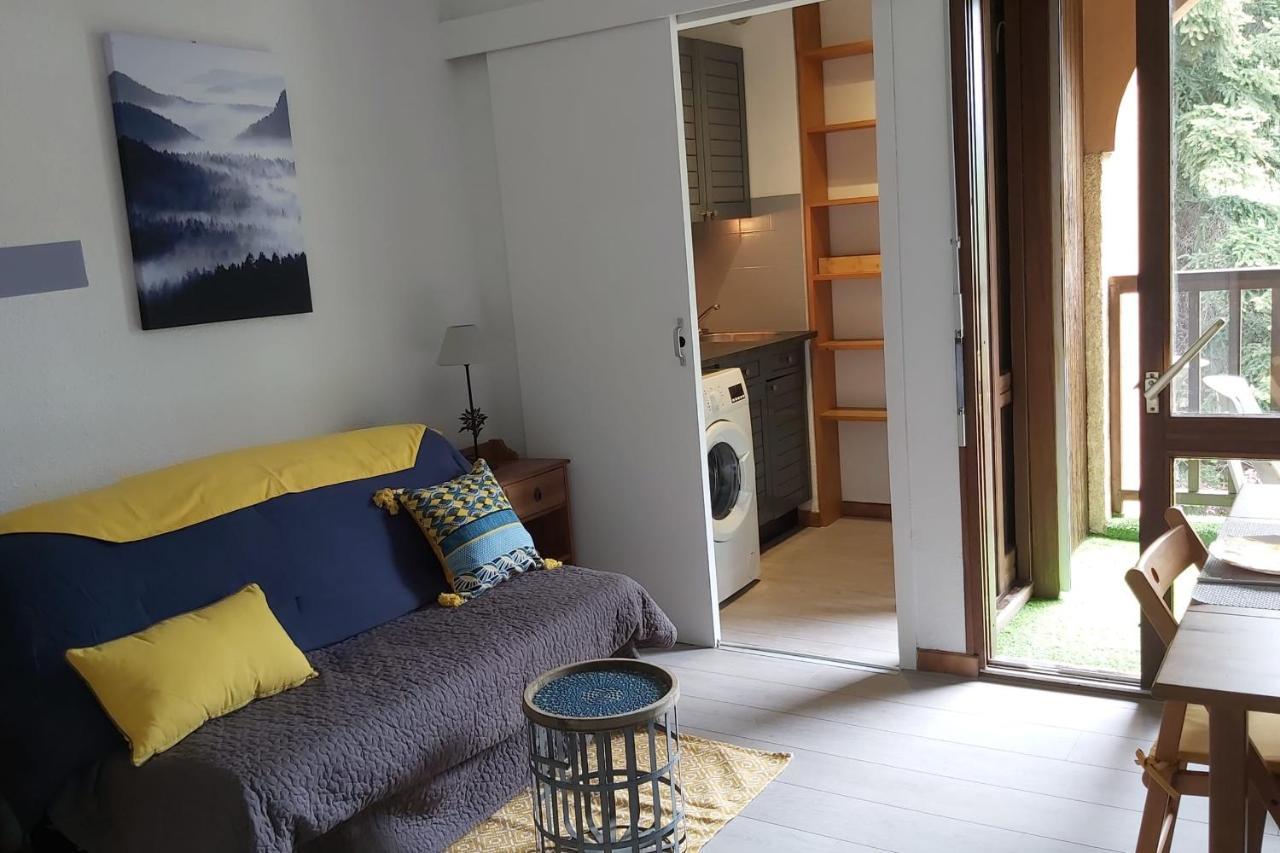 Beautiful Studio With Balcony In Briancon Екстер'єр фото